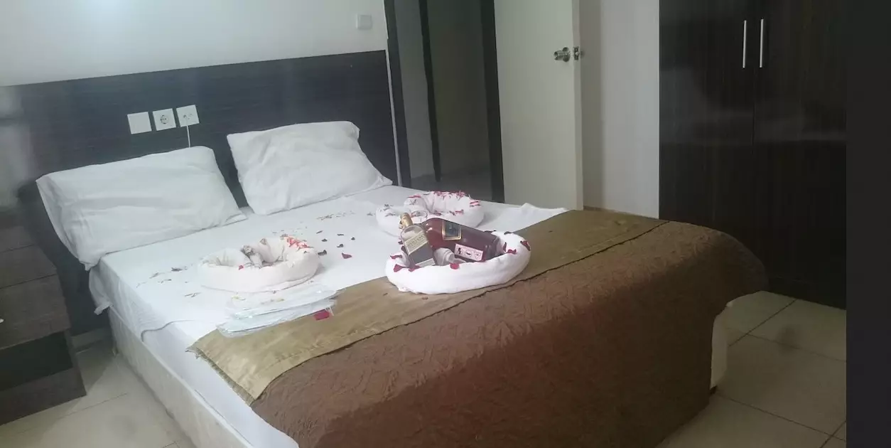 Lara Palace Hotel,s room