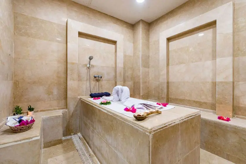 هتل کوروش کیش