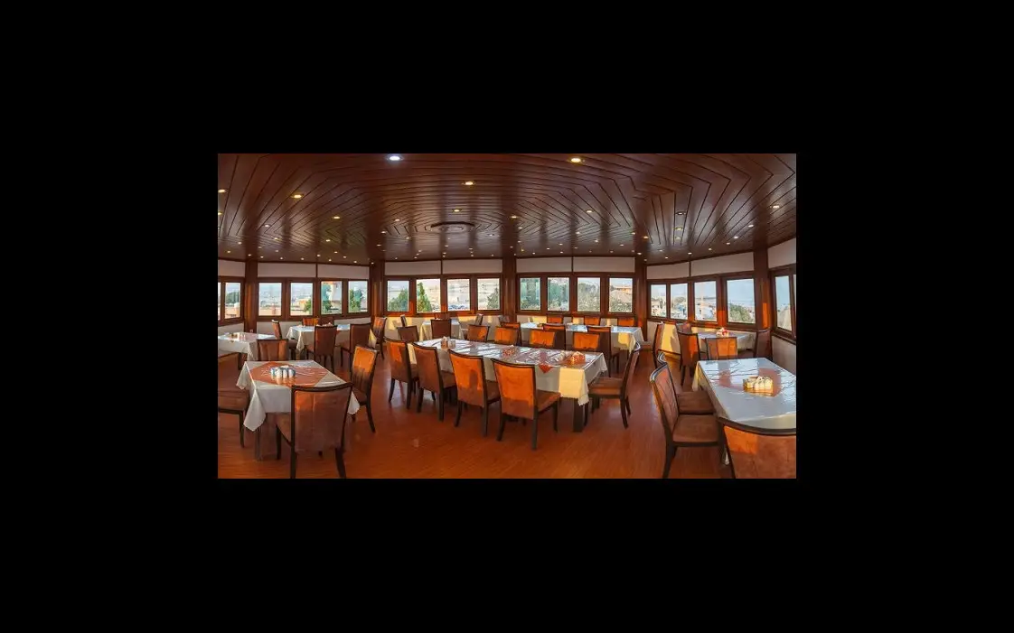 هتل ساحل طلایی قشم