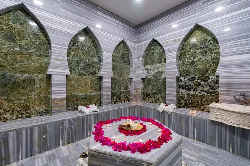 هتل کوروش کیش