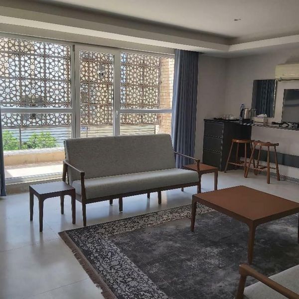 مهانسرای دلگشا شیراز (پیوند ستارگان دیان( (16)