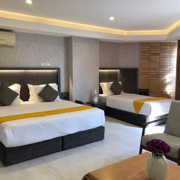 مهانسرای دلگشا شیراز (پیوند ستارگان دیان( (24)