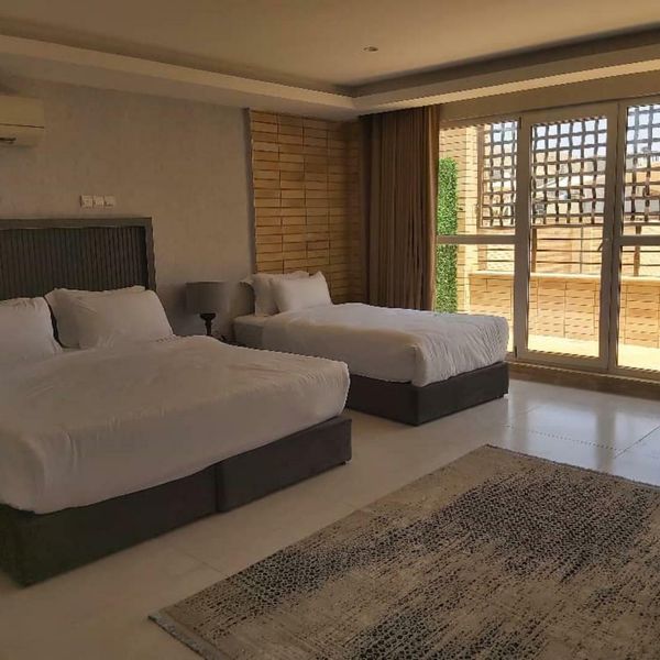 مهانسرای دلگشا شیراز (پیوند ستارگان دیان( (8)