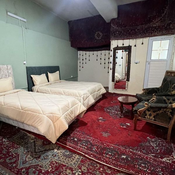 مهانسرای فونیکس شیراز دفتر خدمات مسافرتی پیوند ستارگان دیانdian starlink (6)