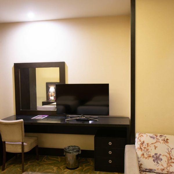 هتل رویال شیراز دفرخدمات مسافرتی و گردشگری پیوند ستارگان دیانdianstarlink (39)