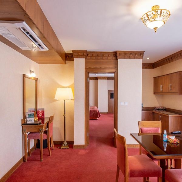 هتل زندیه شیراز