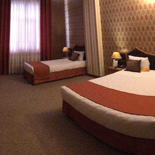 هتل شیرازیس شیراز دفرخدمات مسافرتی و گردشگری پیوند ستارگان دیانdianstarlink (1)