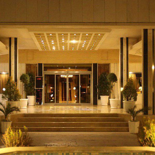 هتل شیرازیس شیراز دفرخدمات مسافرتی و گردشگری پیوند ستارگان دیانdianstarlink (1)