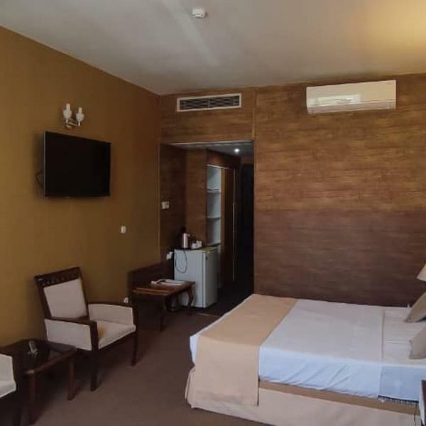 هتل شیرازیس شیراز دفرخدمات مسافرتی و گردشگری پیوند ستارگان دیانdianstarlink (1)