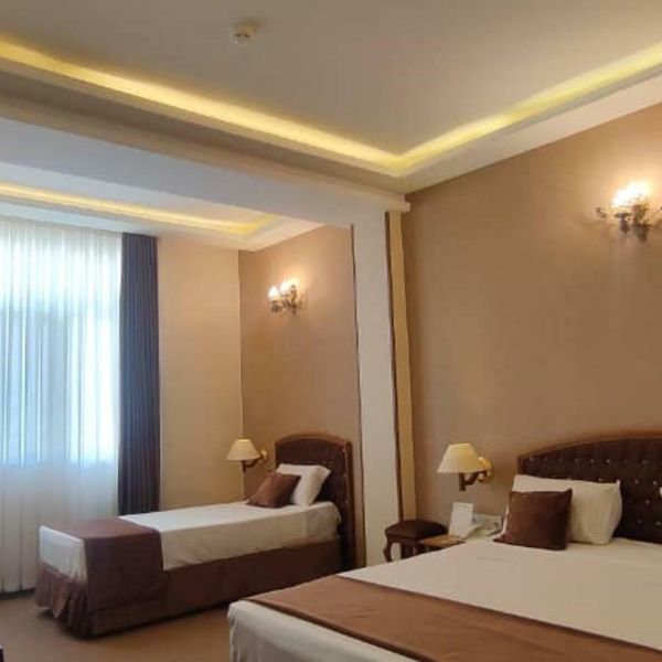 هتل شیرازیس شیراز دفرخدمات مسافرتی و گردشگری پیوند ستارگان دیانdianstarlink (1)