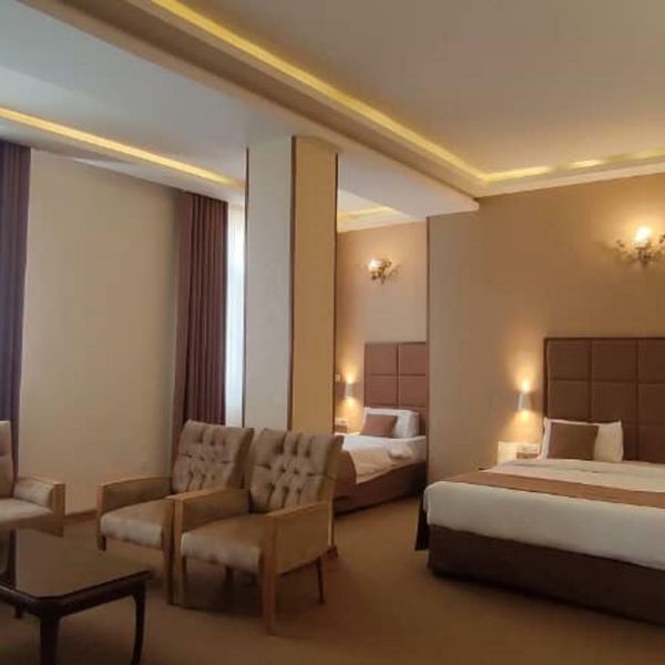 هتل شیرازیس شیراز دفرخدمات مسافرتی و گردشگری پیوند ستارگان دیانdianstarlink (1)