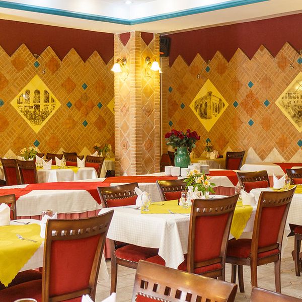 هتل شیرازیس شیراز دفرخدمات مسافرتی و گردشگری پیوند ستارگان دیانdianstarlink (1)